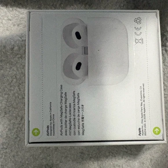 Apple AirPods Pro with Charging Case